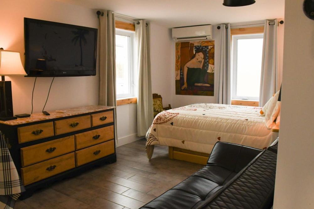 Gite Grand Moment Bed and Breakfast Cabano Eksteriør billede