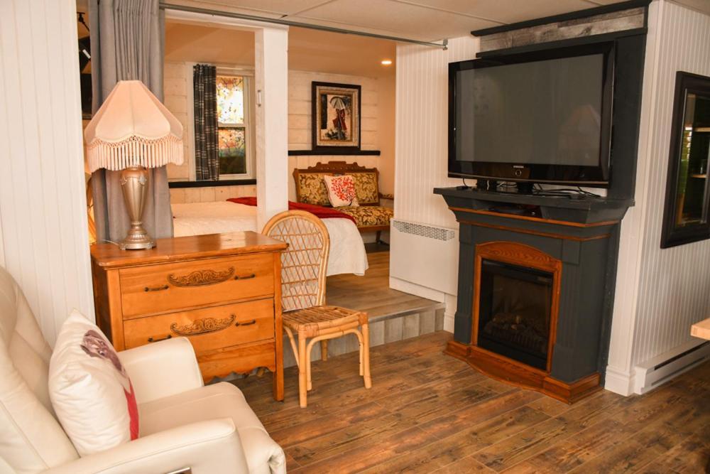 Gite Grand Moment Bed and Breakfast Cabano Eksteriør billede